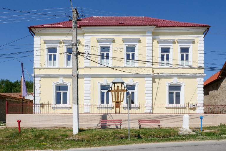 Fosta școală Calbor